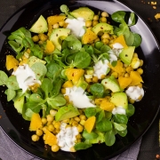 Curry Kikkererwten Salade met Avocado en Sinaasappel